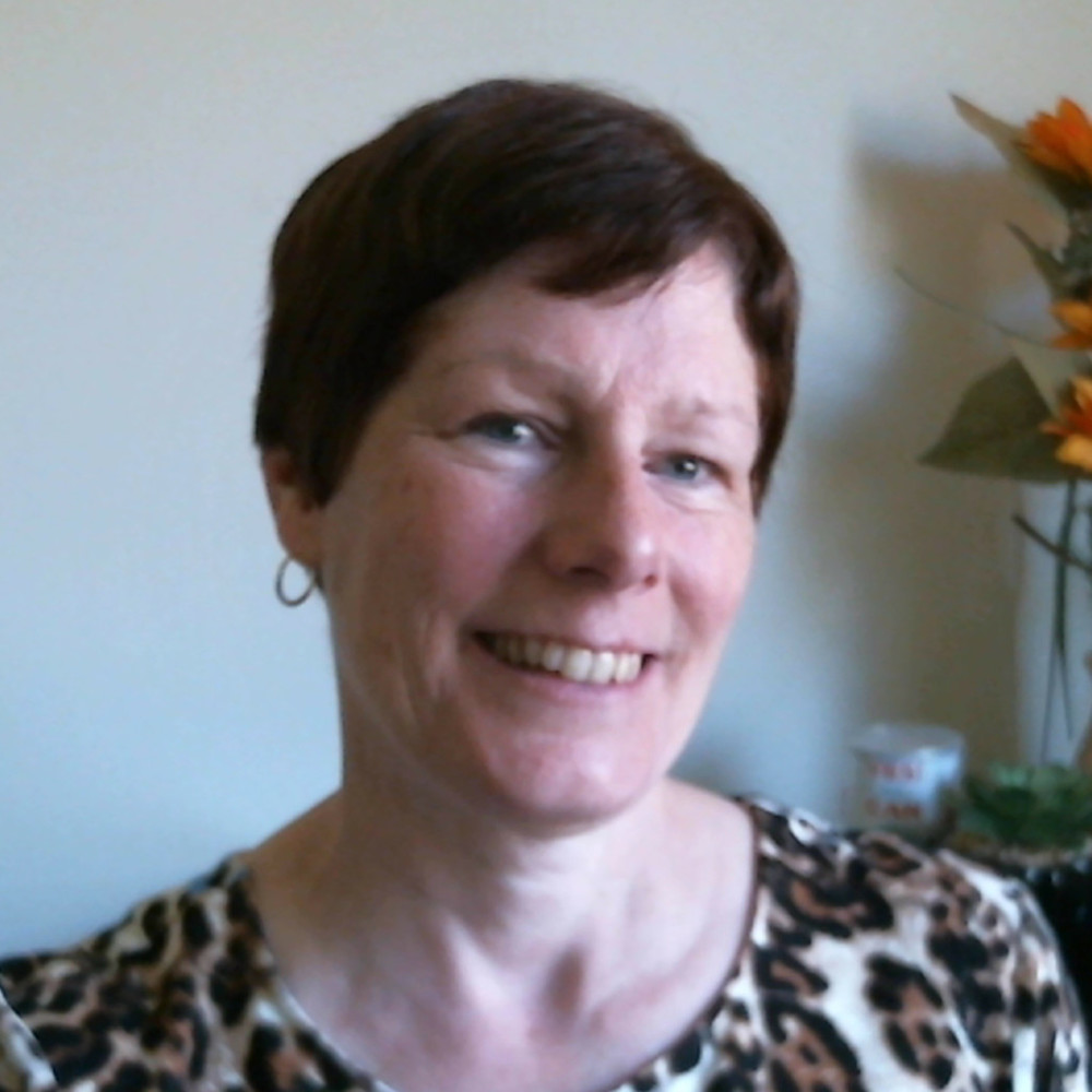Meet your Posher, Suzanne